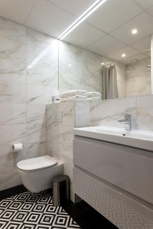 Hessnery hotelli galerii